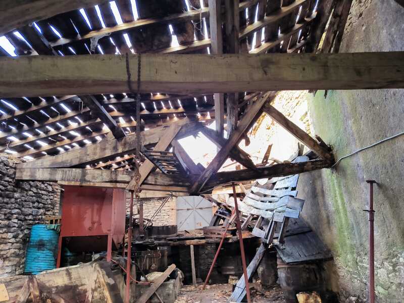 Dépose d&rsquo;une vieille charpente a amerens – Gaillac