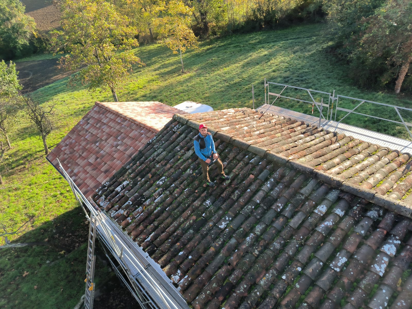 Réfection de charpente et couverture en tuiles médianes – Gaillac
